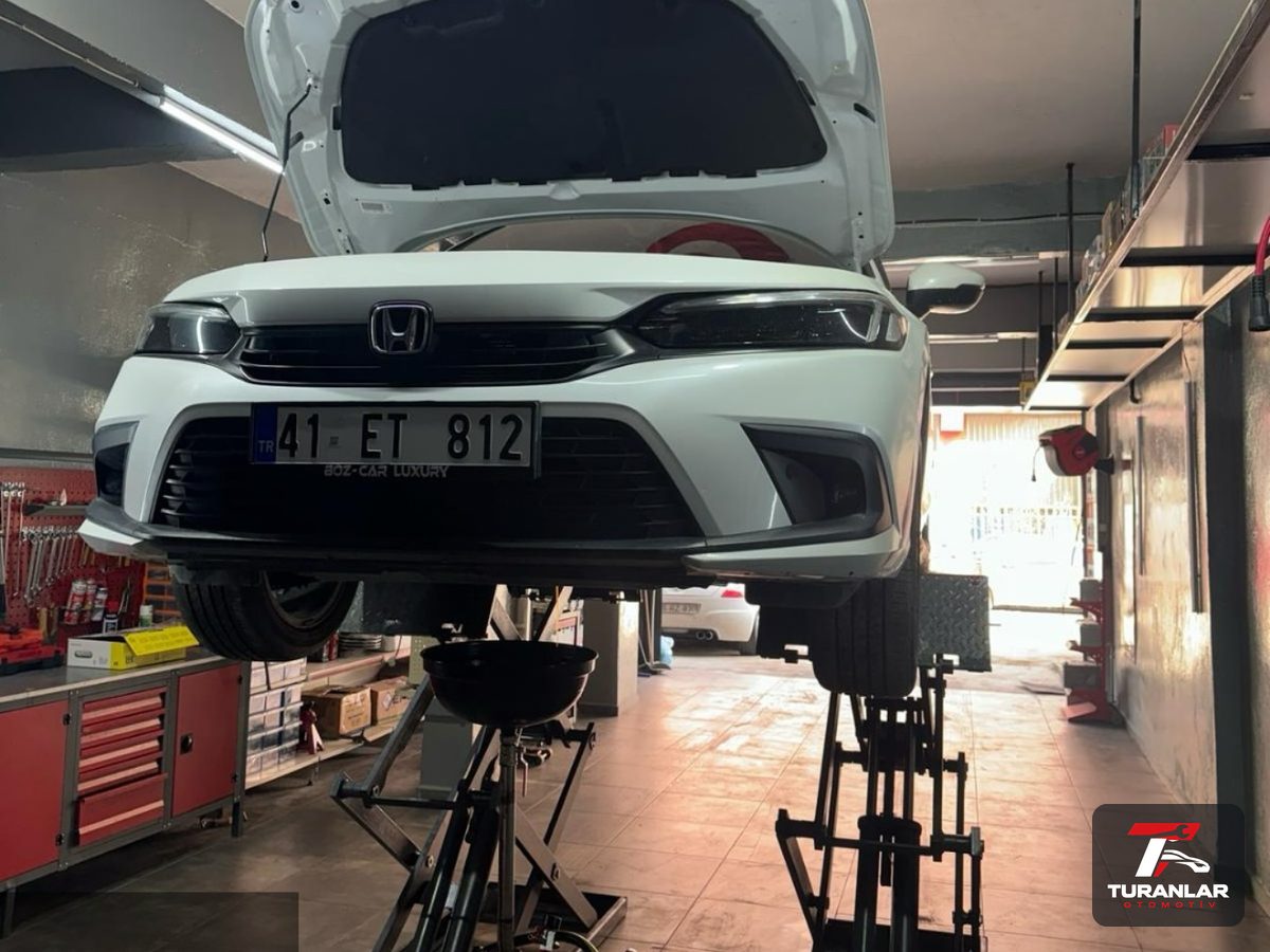 Lift üzerinde bakım